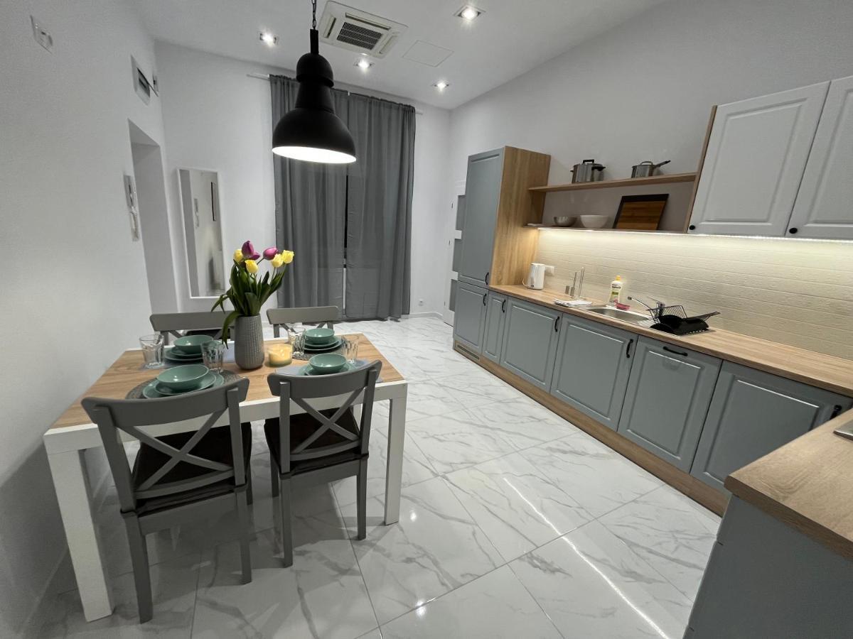 Apartamenty Wolnosci 18 Čenstochová Exteriér fotografie